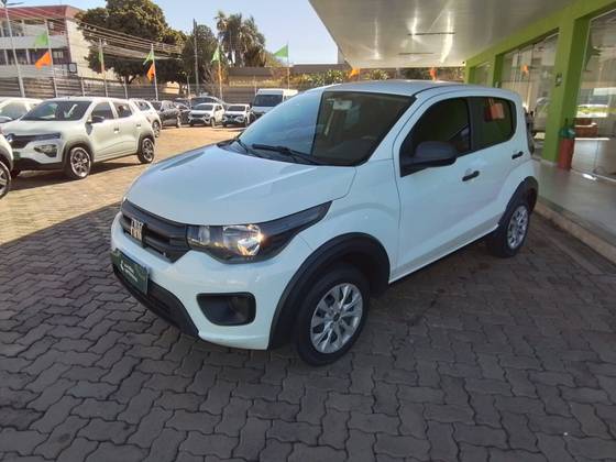 FIAT MOBI 1.0 EVO FLEX LIKE. MANUAL FIAT MOBI 1.0 EVO FLEX LIKE. MANUAL